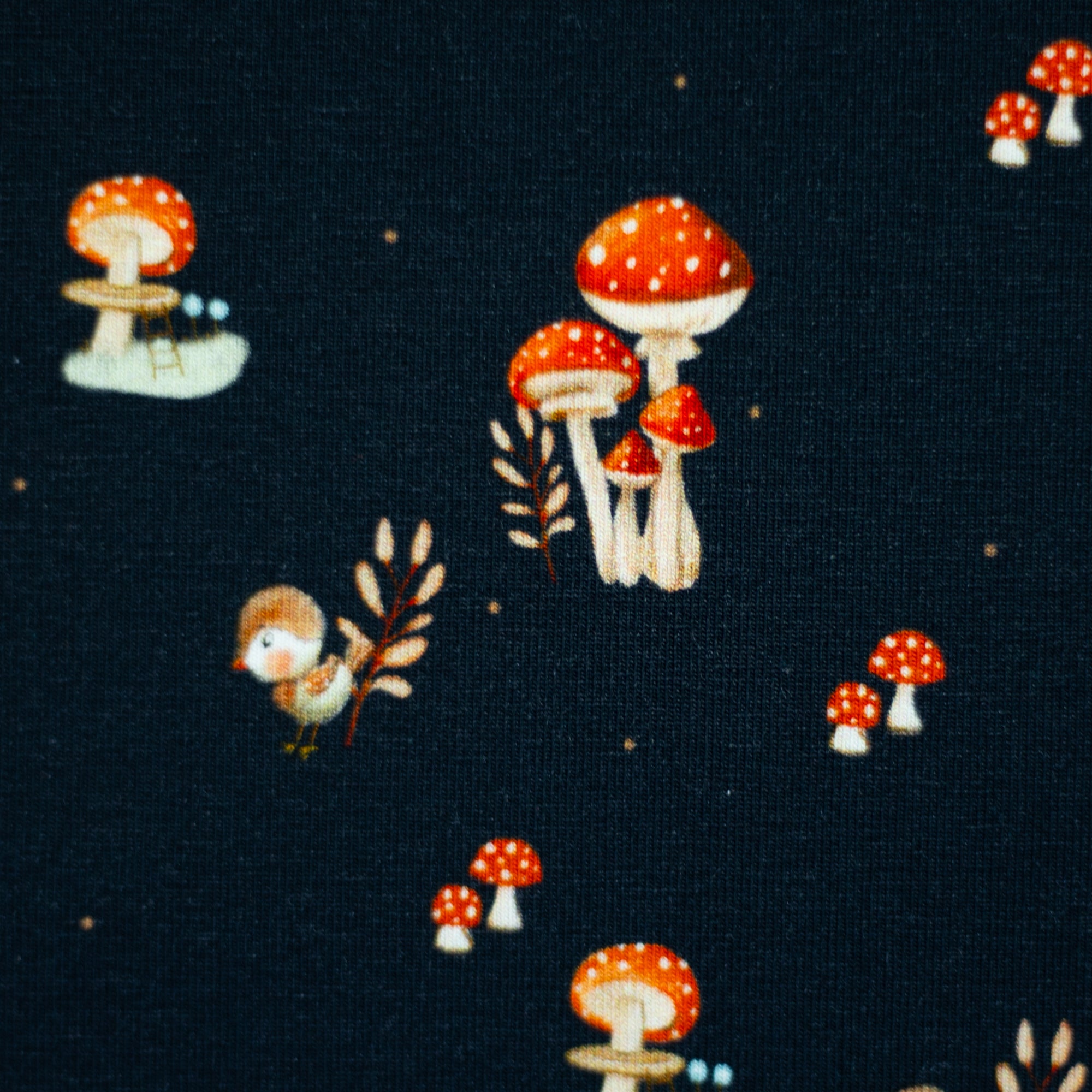 Pilzhausen by Eda & Mo, Jersey Baumwolle, Pilze, dunkelblau, Swafing