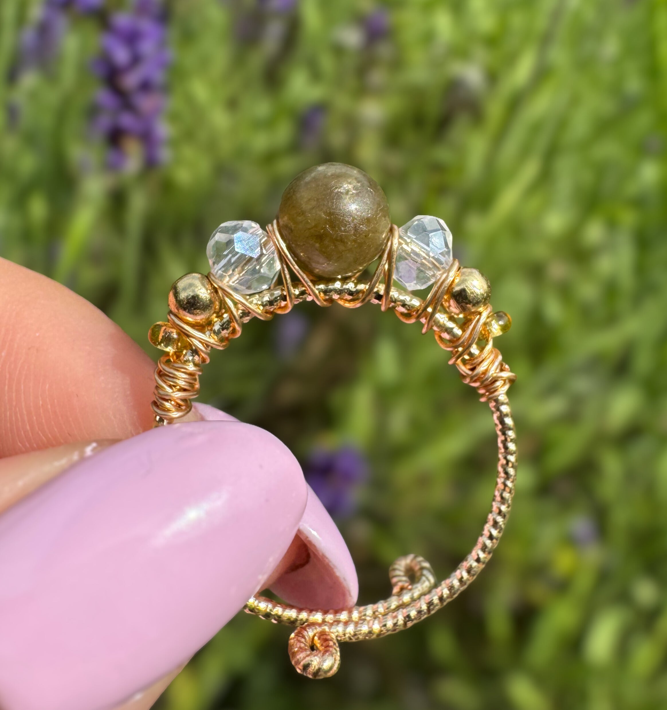 Verstellbarer Labradorit-Ring – Marquise Design, 18K vergoldet