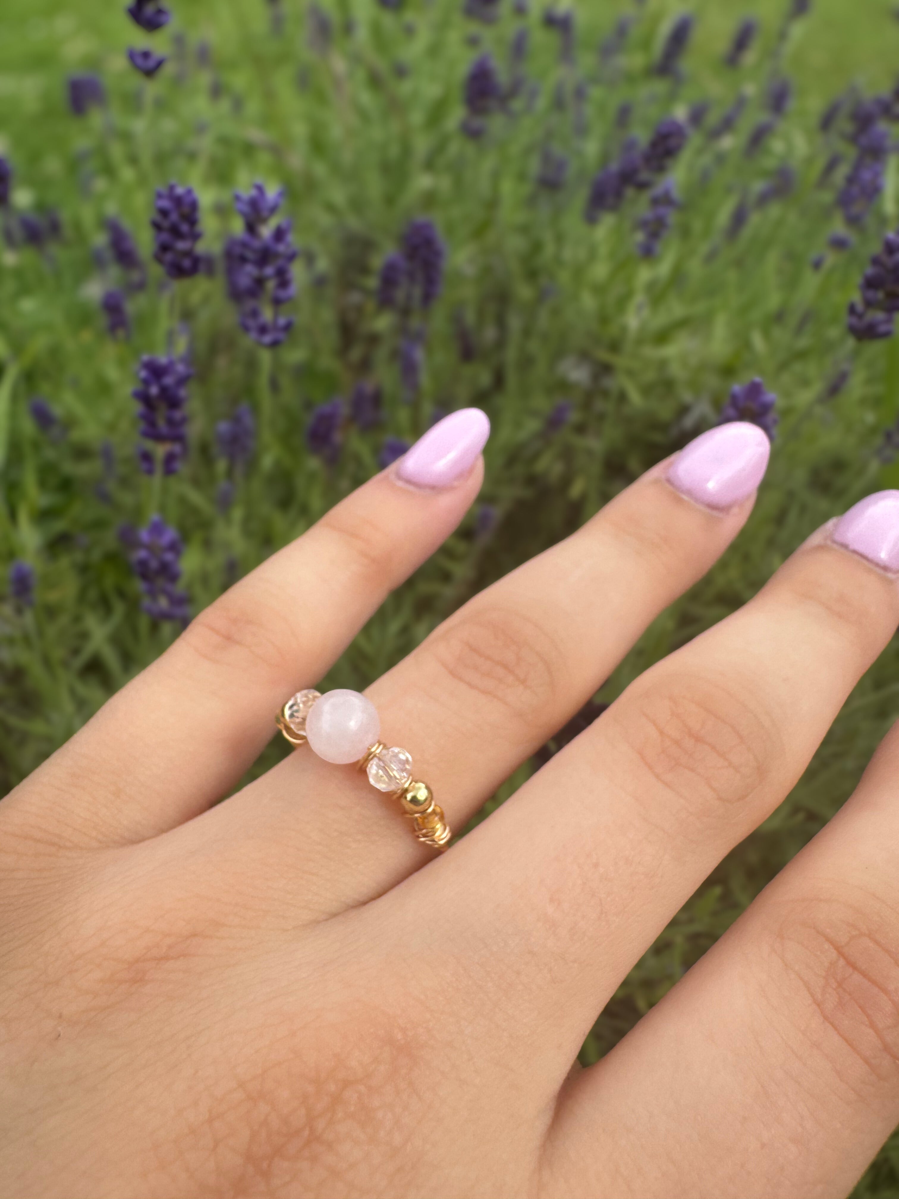 Verstellbarer Rosenquarz-Ring – Marquise Design, 18K vergoldet